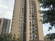 近地铁 近龙湖天街 正三房 满两年