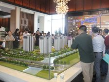 小区新 地段好 离公园和高速口近,绿城育华