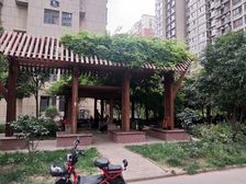 金域蓝湾,三室两厅两卫,证暖齐全,房东诚心出售