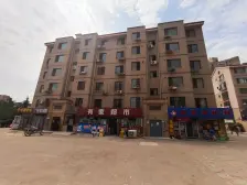 此房位置好 近地铁 近市场 户型规矩 南北通透 保持好