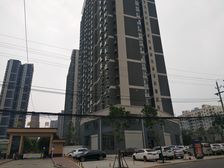 凯旋国际95平毛坯三室大落地阳台随时可看
