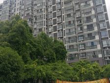 一梯两户,南北通透,小区中心位置,居家装修,随时看房