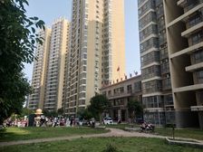 3室户型南北通透,采光好,随时看房。