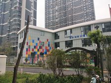 公园南门凯旋国际纯南户3室2卫干净整洁有暖家电全