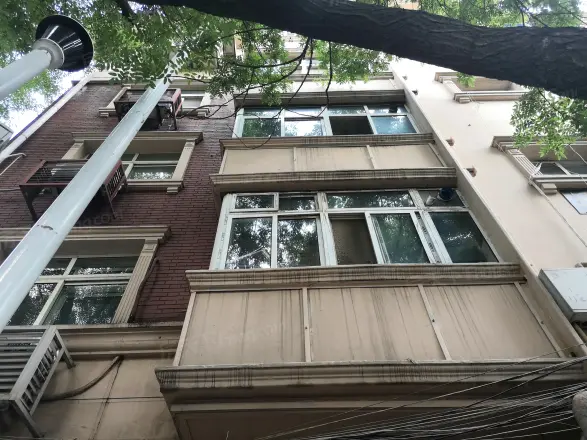 山西路100号