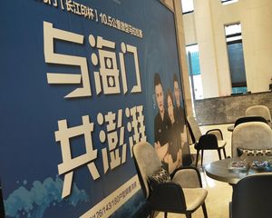 长江印大平层地暖+中y空调+新风系统电梯独立入户