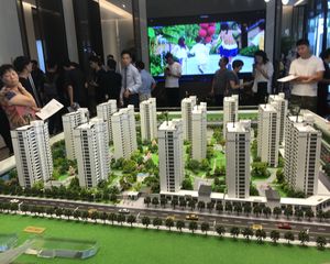 中天观樾诚品 次新小区 两湖公园边 环境佳