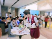 次新小区,学府旁,高楼层,三房两厅两卫,视野宽阔。