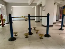 此房业主自己住家满两年,小区人车分流,小区环境好!