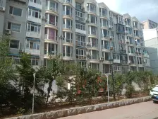 宁海小区,多层步梯楼,出行方便。