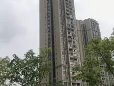 南坪六公里轻轨 精装修2房 看公园视野开阔