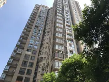 配套设施齐全 此房总共4层 近西站 可拎包入住