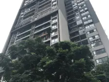 精装优质2房,重新装修的,清爽简约,屋顶花园可使用