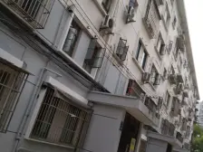 区政府旁经典小2房 厨卫全明 出则繁华 交通方便