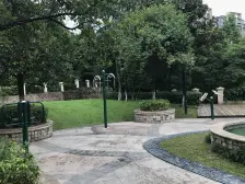 汽博中心 保利高尔夫公馆五房380万