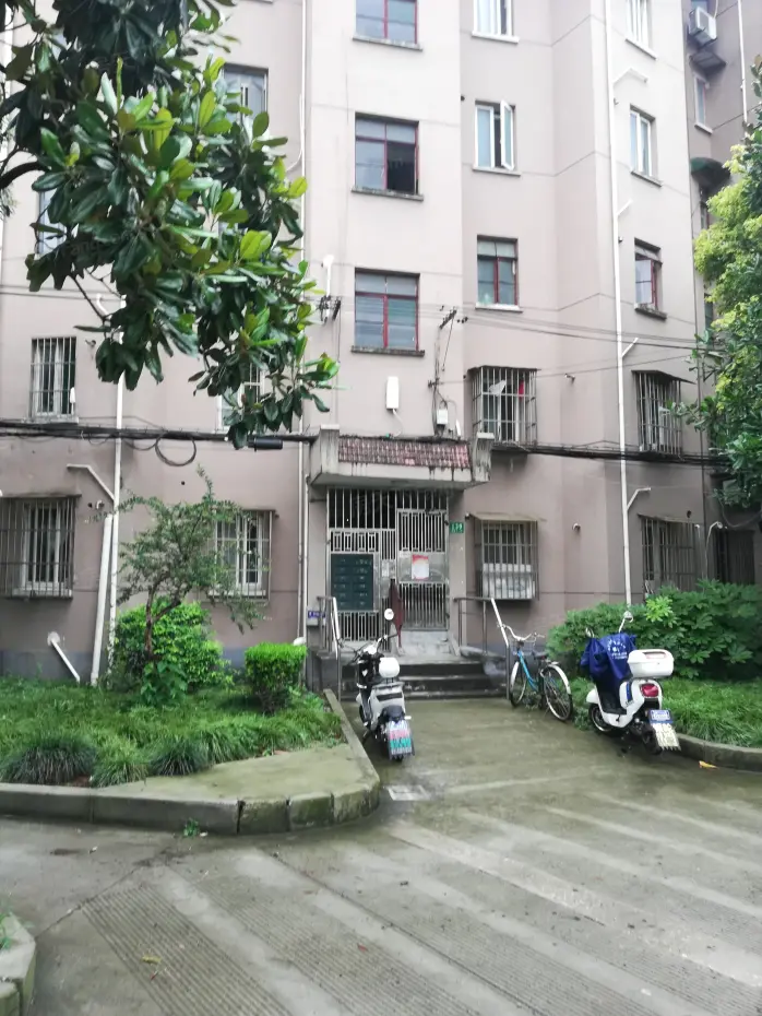 梅陇十一村