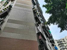 人小纸标在,电梯三房,户型方正,拎包入住