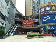 凯东新城4期精装修,拎包入住,朝向很好,阳台东。