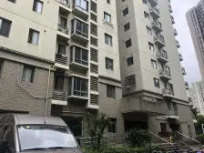 精装修+出门长阳路大润发+中高层阳光直面东方明珠夜景