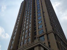 封闭小区 电梯房 采光好 无遮挡