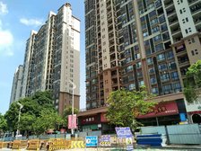 新世纪领居刚需两房业主诚心出售,朝南,通风采光很好