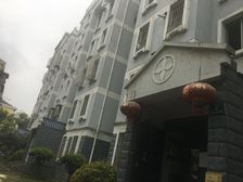 采光充足,配套完善,小区中心位置,交通便利
