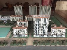 置城八号公馆,精装修四室,带露台,诚心出售。