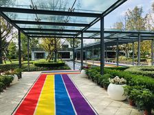 玉湖边上,成熟楼盘,环境优美,中间楼层三房毛坯