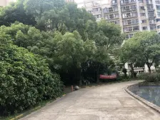 内环内+江浦公园旁+三轨+三甲医院+80%得房率+40%绿化