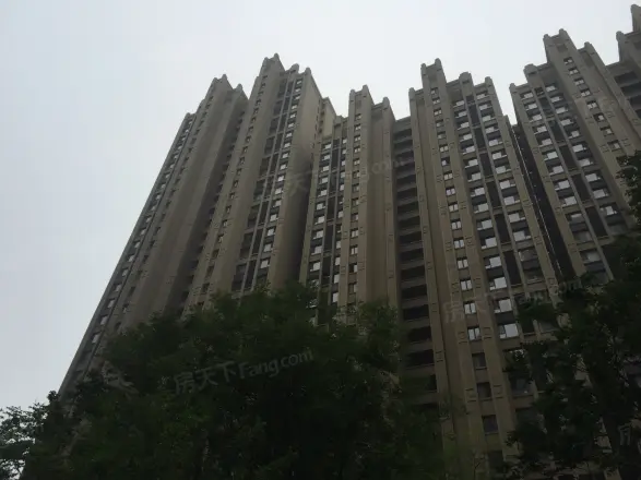 绿地新里卢浮公馆