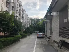 一梯四户,大两房,环境优美,居家装修,精装好房