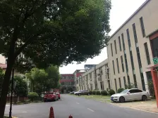 满五税费少,中间楼层 精装修 看房方便