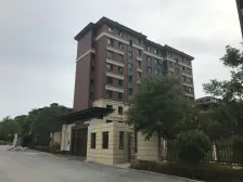 地铁万达前后大院使用500平便宜