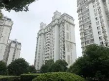 电梯中高区 07年次新房 80万精装修 静候有缘人