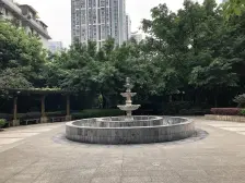 南坪五公里轻轨站旁+小两房+出行便利