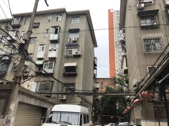 伏牛路121号院