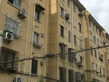 近地铁,产权清晰,采光好 家具全送 新上房源