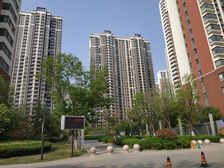 鲁商凤凰城大平层,纯东边户,河景房。