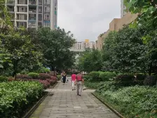 环线 轻轨两房带露台 ,清水可自由装修