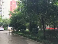 业主急售,精装修大四房,配套成熟便捷