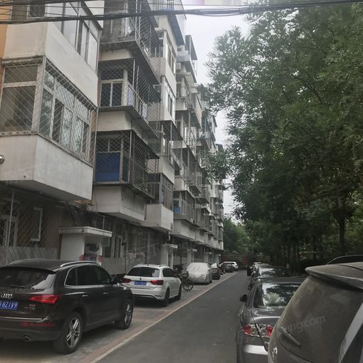 苹果园一区2室1厅1卫南北朝向4300.00元/月出租