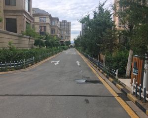 中海·外滩 5室2厅 南 北