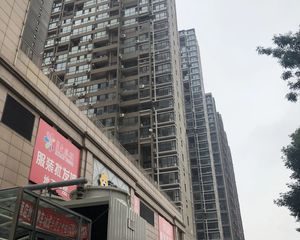 亿锋现代城三室两厅两卫南北通透