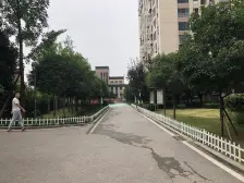 九公里轻轨旁住家精装两房 保持好