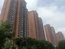 营业中 共建 距离校区50米 适合多种经营