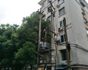 洪都大院十区 南北通透,采光好 视野好,诚心出售