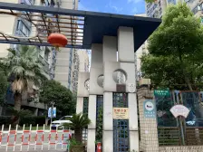 近地铁,电梯房,中心位置 产权清晰 新上房源