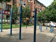 洪都大院一区 南北通透,采光好 装修好,环镜优美 视野好,诚心出售