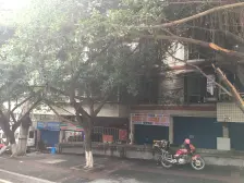 红旗河沟 顶跃带露台 清水 两个证 两套一起才卖115万