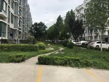 鑫润香岸花园1室1厅南北
